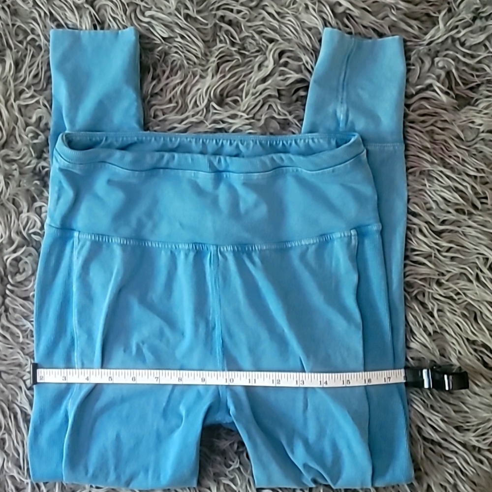 💙 FREE PEOPLE MOVEMENT HOT SHOT LEGGINGS! - Picture 11 of 11